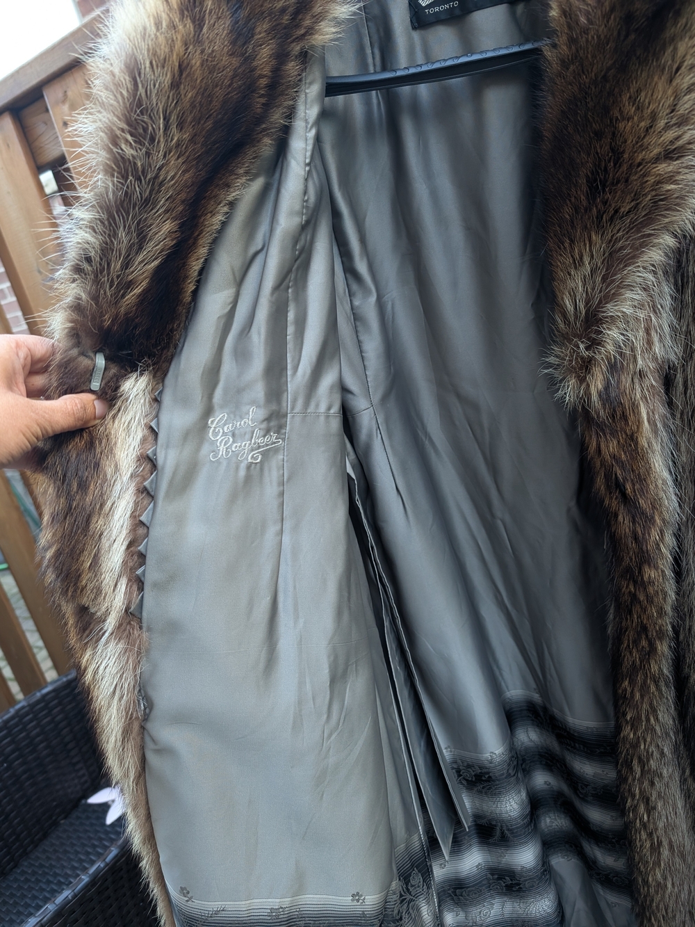 Brown Racoon Fur Coat - Picture 4 of 11
